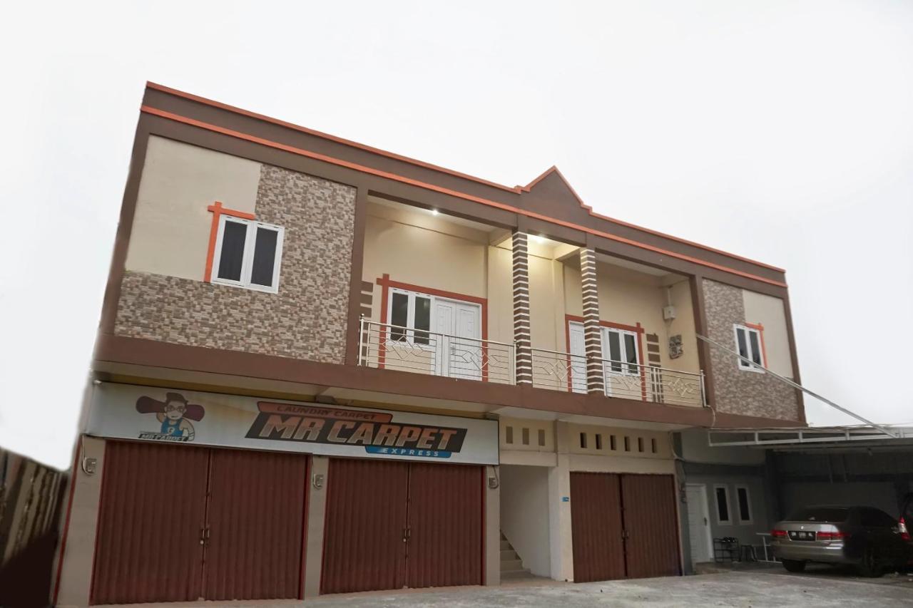 Reddoorz Syariah Near Sultan Syarif Kasim II Airport Otel Pekanbaru Dış mekan fotoğraf